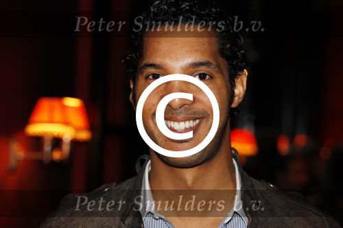 Amsterdam 10 april 2012
Presentatie kledinglijn modemeisjes bij het collegehotel. Ritchie Brown
Peter Smulders bv