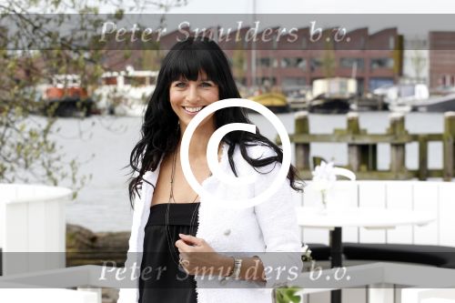 Amsterdam 19 april 2012
Presentatie Moet Chandon bij de harbour club in amsterdam.
Fajah Lourens draait als DJ op Moet boot. Sandra Schuurhof
Peter Smulders bv