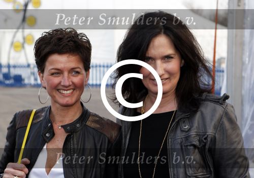 Amsterdam 27 maart 2012
Premiere cirque du Soleil bij de amsterdam Arena. Stella Gommans met een vriendin
Peter Smulders bv
