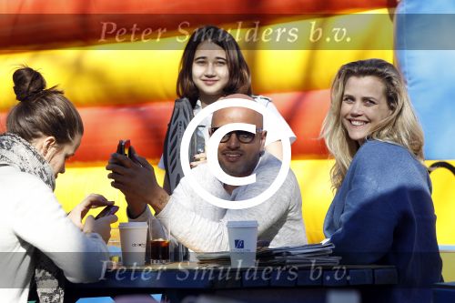 Amsterdam 25 maart 2012
Steve te Pas en Maria Kooistra met kinderen in het vondelpark.
Peter Smulders bv