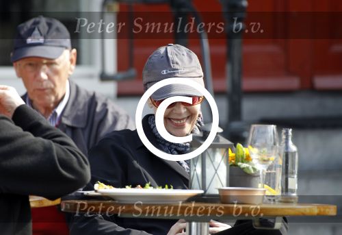 Amsterdam 27 maart 2012
Sylvia Kristel geniet op een terras van het zonnetje.
Peter Smulders bv