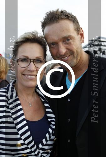 Amsterdam 27 maart 2012
Premiere cirque du Soleil bij de amsterdam Arena. tanja Jess met broer
Peter Smulders bv
