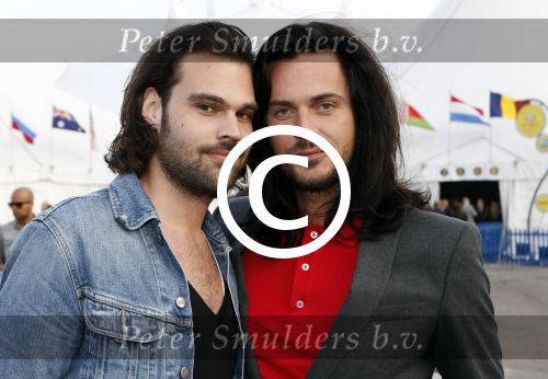 Amsterdam 27 maart 2012
Premiere cirque du Soleil bij de amsterdam Arena. Thijs Willikes met vriend
Peter Smulders bv