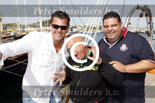 Bodrum Turkije 16 3n 17 april 2012
Muziekreis naar Bodrum met div artiesten waaronder Sieneke Marianne Weber Koos Alberts Gebroeders Ko Peter Beense Helemaal Hollands de piraten toppers Willem Barth Django Wagner Vinzzent Gino Graus Annie Schilder en Jan Keizer.
Peter Smulders bv
