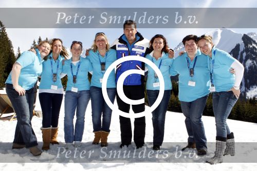 Lermoos Oostenrijk 20 en 21 maart 2012
Van der Valk ski reis met als artiesten oa Frans Bauer Willem Barth Jannes Rene Schuurmans en Grat Damen. Willem Barth met v d Valk Dames
Peter Smulders bv