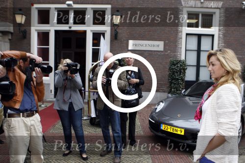 Amsterdam 29 maart 2012
Presentatie goodie bags bedrijf in hotel the grand met div bn ers. Zangeres Do Dominique v Hulst
Peter Smulders bv