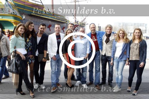 Amsterdam 27 maart 2012
Presentatie de schat van de oranje in het scheepvaartmuseum. oa Rob Geus Janice Marloes Coenen Hugo Metsers Emile Ratelband Horace Cohen Euvgenia Parakhina Thomas  Berge Liza Sips Babette v Veen en Nadia Poeschmann
Peter Smulders bv