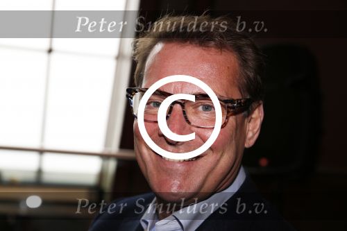 Amsterdam 11 april 2013
Presentatie boek over/van Barry Stevens in Carre. Albert Verlinde
Peter Smulders bv