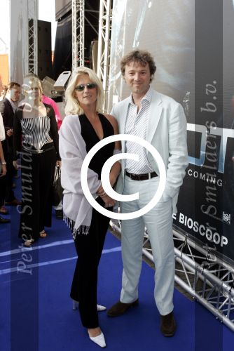 Amsterdam 29 juli 2004
Premiere I Robot in Pathe Arena.
Frits Sissing met vriendin
Peter Smulders bv
