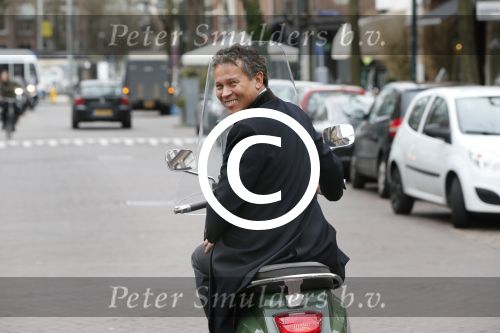 Amsterdam 17 april 2013
Anton Broekhuizen op vespa scooter
Peter Smulders bv