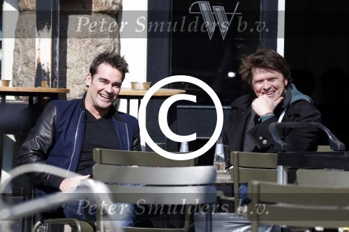 Amsterdam 3 april 2013
Jeroen v d Boom en Beau v Erven Dorens op terras.
Peter Smulders bv