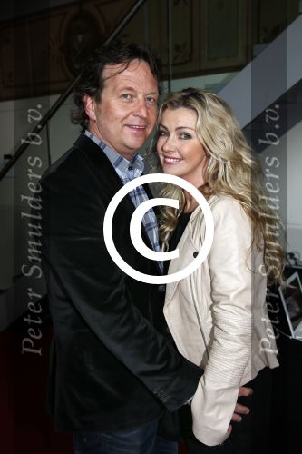 Amsterdam 11 april 2013
Presentatie boek over/van Barry Stevens in Carre. Brigitte Nijman met man
Peter Smulders bv