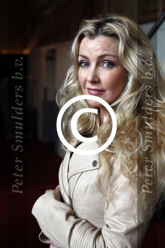 Amsterdam 11 april 2013
Presentatie boek over/van Barry Stevens in Carre. Brigitte Nijman met man
Peter Smulders bv
