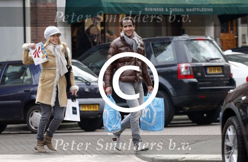 Amsterdam 28 maart 2013
Chantal Janzen met vriend Marco boodschappen aan het doen.
Peter Smulders bv