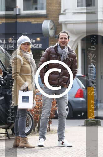 Amsterdam 28 maart 2013
Chantal Janzen met vriend Marco boodschappen aan het doen.
Peter Smulders bv