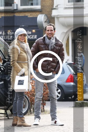 Amsterdam 28 maart 2013
Chantal Janzen met vriend Marco boodschappen aan het doen.
Peter Smulders bv
