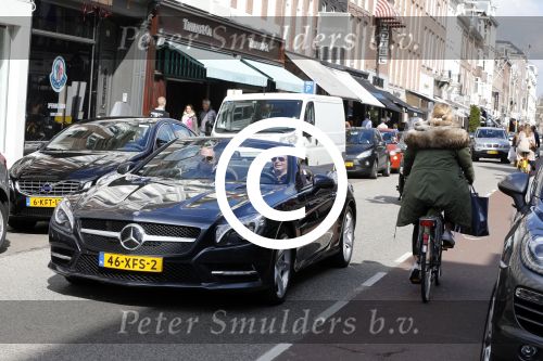Amsterdam 13 april 2013
Chris Luken met een kennis in zijn mercedes cabrio.
Peter Smulders bv