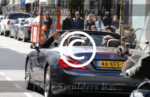 Amsterdam 13 april 2013
Chris Luken met een kennis in zijn mercedes cabrio.
Peter Smulders bv