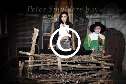 Amsterdam 28 maart 2013
Christina Curry opent show van amsterdam Dungeon en haar vriendin Elle Bandita is erbij.
Peter Smulders bv