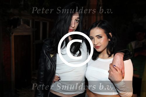 Amsterdam 28 maart 2013
Christina Curry opent show van amsterdam Dungeon en haar vriendin Elle Bandita is erbij.
Peter Smulders bv