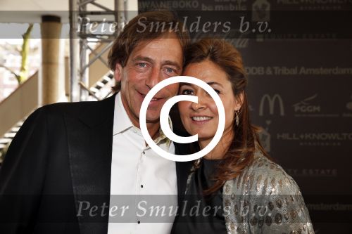 Amsterdam 13 april 2013
Gala voor Ronald Mc Donald in het okura. David Hart met vrfouw
Peter Smulders bv