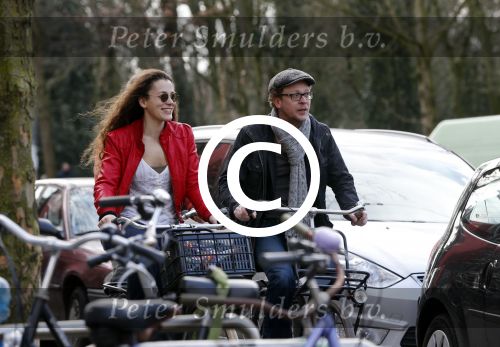 Amsterdam 13 april 2013
Dennis v d Ven met zijn nieuwe vriendin op de fiets in Amsterdam.
Peter Smulders bv