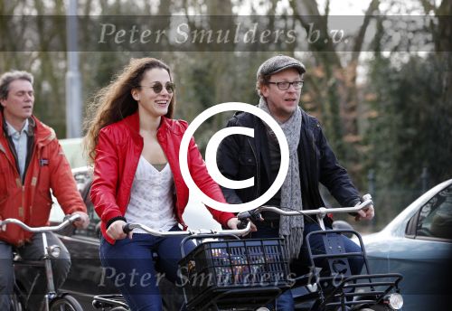 Amsterdam 13 april 2013
Dennis v d Ven met zijn nieuwe vriendin op de fiets in Amsterdam.
Peter Smulders bv