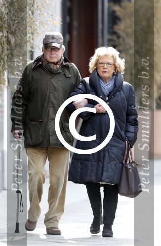 Amsterdam 8 april 2013
Ed v Tijn met zijn vrouw Odette aan het wandelen.
Peter Smulders bv