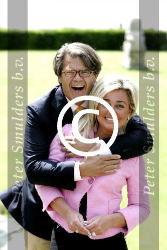 Arnhem 3 juli 2004
Emile Ratelband met zijn vriendin Dorien Hoes
Peter Smulders bv