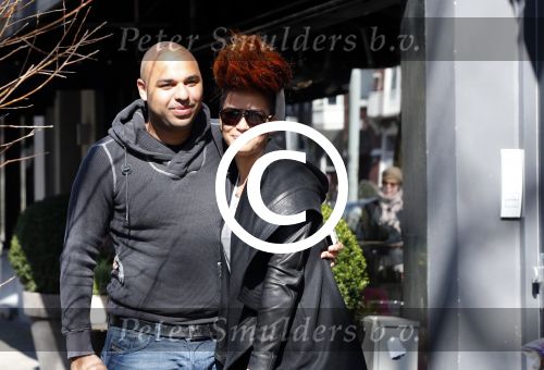 Amsterdam 2 april 2013
Eva Simons met haar vriend dj Sidney Samson op de cornelis schuytstraat bij marlies Dekkers. De winkel wort speciaal voor haar 2 uur gesloten voor andere klanten
Peter Smulders bv