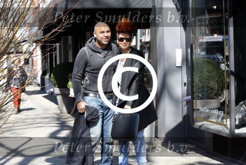 Amsterdam 2 april 2013
Eva Simons met haar vriend dj Sidney Samson op de cornelis schuytstraat bij marlies Dekkers. De winkel wort speciaal voor haar 2 uur gesloten voor andere klanten
Peter Smulders bv