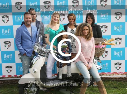Molenaarsgraaf, 17 April 2013
Lief
Marit v Bohemen, Fajah Lorens, Glennis Grace
Foto Peter Smulders BV