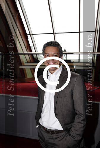 Amsterdam 11 april 2013
Presentatie boek over/van Barry Stevens in Carre. Frank sanders
Peter Smulders bv