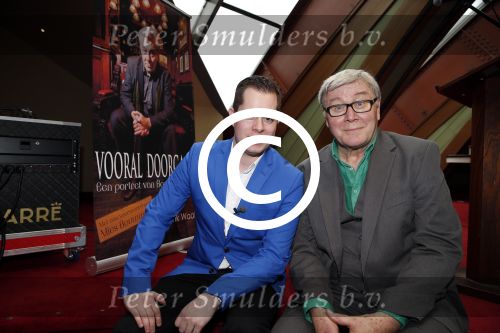 Amsterdam 11 april 2013
Presentatie boek over/van Barry Stevens in Carre. Frank waals
Peter Smulders bv