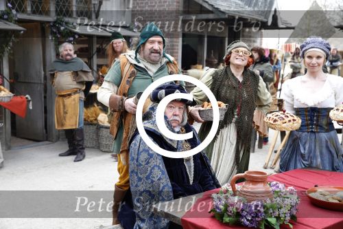 Alphen aan de Rijn 8 april 2013
Opnames Mega Mindy mini reis in de tijd in archeon met oa Nicky Langley Free Souffriau en  Anton Cogen.
Peter Smulders bv