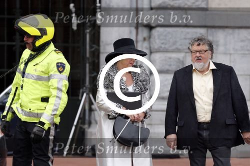 Amsterdam 13 april 2013
Opening Rijksmuseum door koningin Beatrix. Hans Melchers met zijn vrouw
Peter Smulders bv