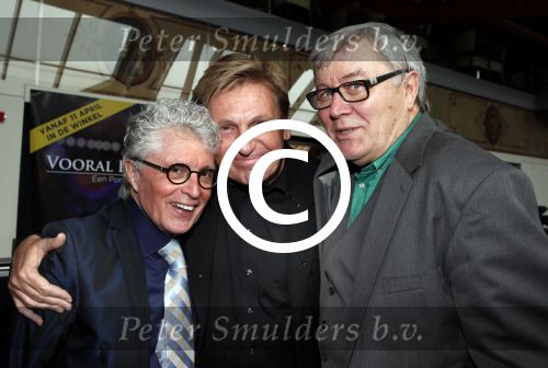 Amsterdam 11 april 2013
Presentatie boek over/van Barry Stevens in Carre. Hennie Huisman en Jack d Ancona
Peter Smulders bv