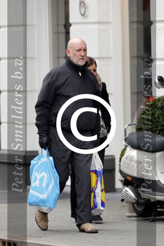 Amsterdam 4 april 2013
Hugo Metsers sr doet boodschappen.
Peter Smulders bv