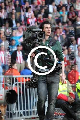 Eindhoven, 14 vApril 2013
Cameraman Ivo Borkus tijdens de wedstrijd PSV-AJAX
Foto Peter Smulders BV