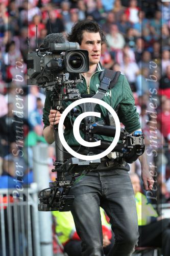 Eindhoven, 14 vApril 2013
Cameraman Ivo Borkus tijdens de wedstrijd PSV-AJAX
Foto Peter Smulders BV
