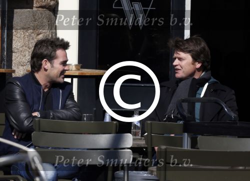Amsterdam 3 april 2013
Jeroen v d Boom en Beau v Erven Dorens op terras.
Peter Smulders bv