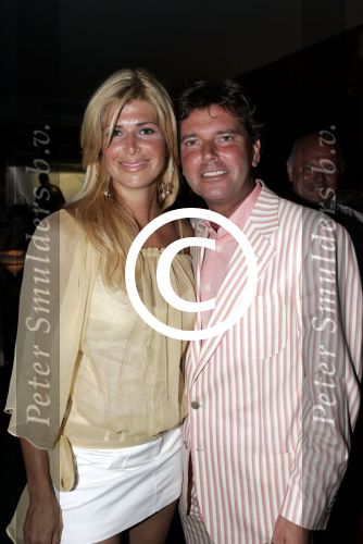 Cannes 18 juli 2004
Johan Westermeijer en Estelle Gullit bij Baioli.
Peter Smulders bv