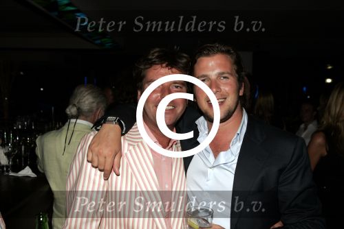 Cannes 18 juli 2004
Johan Westermeijer en Winston Gerschtanowitz bij Baioli.
Peter Smulders bv