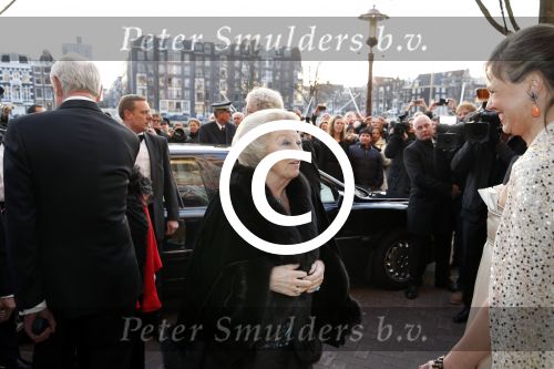 Amsterdam 3 april 2013
Koningin Beatrix bij het 125 jarig bestaan van carre. Directrice Madeleine van der Zwaan van Carre
Peter Smulders bv