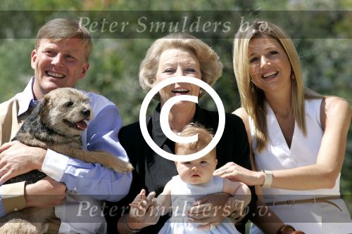 Tavernelle 9 juli 2004
Fotomoment op vakantie bij Prins Willem Alexander Maxima en prinses Amalia.  
Peter Smulders bv