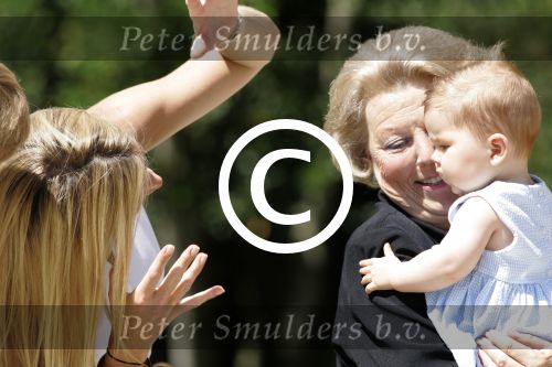 Tavernelle 9 juli 2004
Fotomoment op vakantie bij Prins Willem Alexander Maxima en prinses Amalia.  
Peter Smulders bv