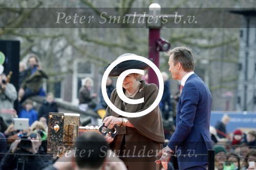 Amsterdam 13 april 2013
Ruud Gullit en zijn vriendin Maggie Jimenez bij de opening van het rijksmuseum door koningin Beatrix.
Peter Smulders bv
