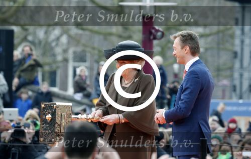Amsterdam 13 april 2013
Ruud Gullit en zijn vriendin Maggie Jimenez bij de opening van het rijksmuseum door koningin Beatrix.
Peter Smulders bv