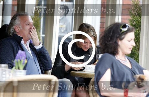 Amsterdam 17 april 2013
Lieke v Lexmond   met haar manager Frank Wisse op terras bij Joffers
Peter Smulders bv