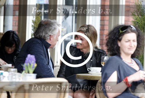 Amsterdam 17 april 2013
Lieke v Lexmond   met haar manager Frank Wisse op terras bij Joffers
Peter Smulders bv